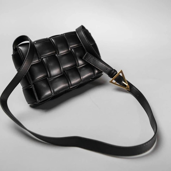 Source Unknown Black Woven Crossbody Bag - Picture 1 of 5